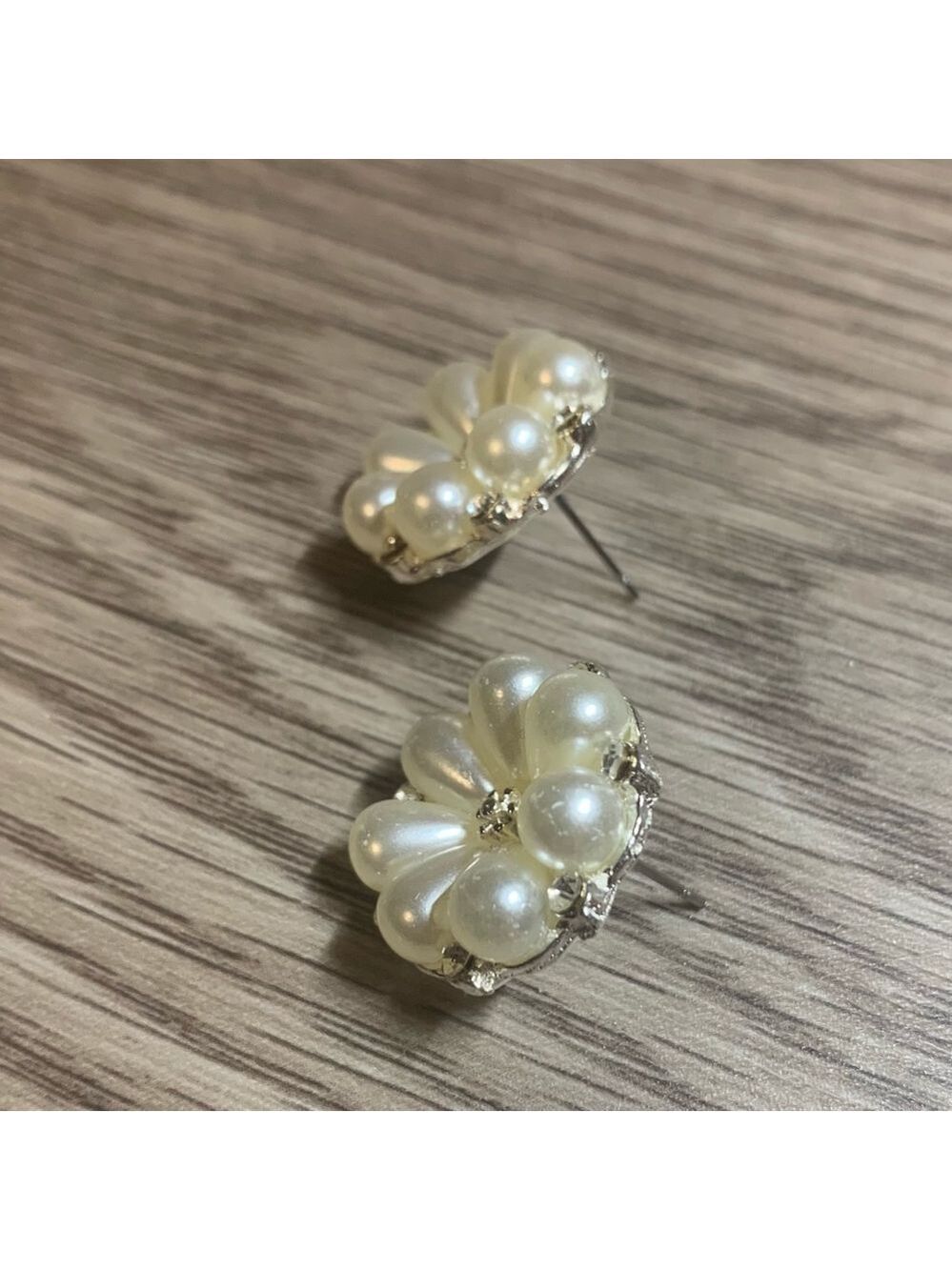 Handmade Pearl Flower Stud Earrings, Pierced Ears - Picture 4 of 5